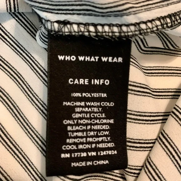 LN BEAUTIFUL BLACK & WHITE STRIPED LING SLEEVE BLOUSE. CUTE 3 BUTTONS ON CUFFS. - Picture 6 of 6